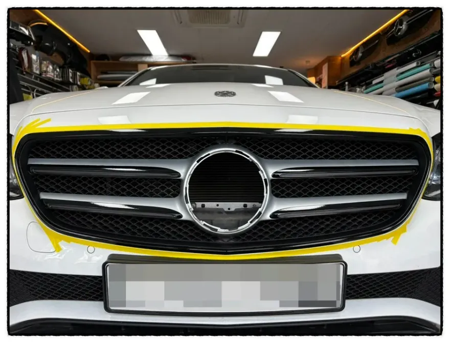 Mercedes-Benz Eクラスのカーラッピング事例|費用目安・仕上がり 施工写真 1-2
