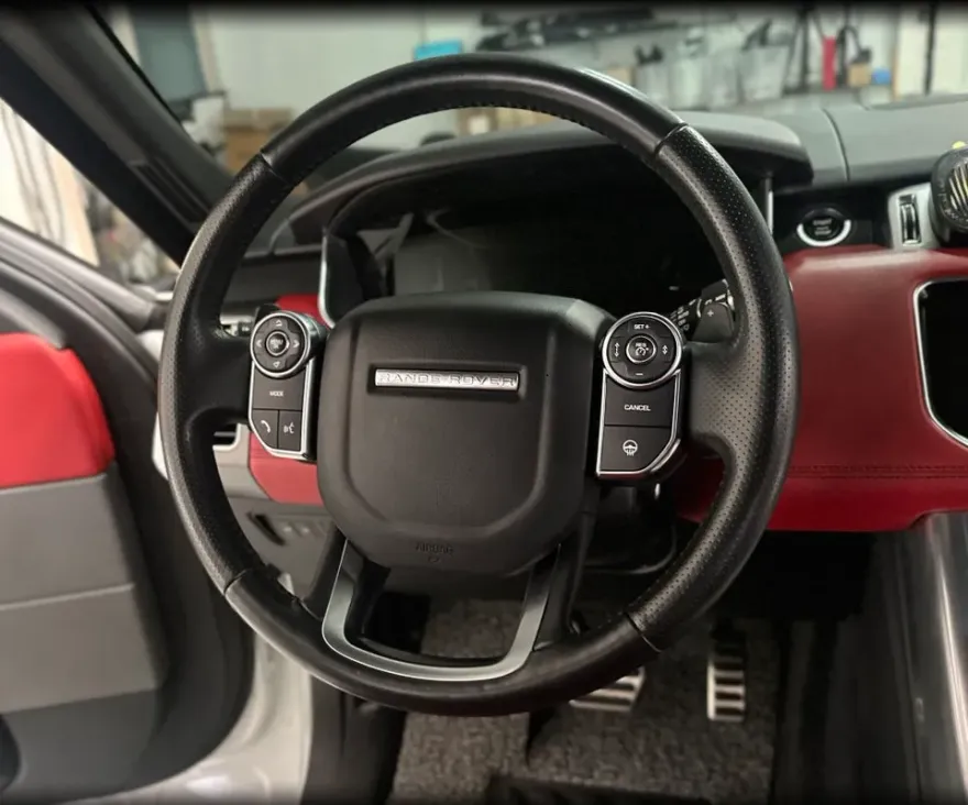 Land Rover Range Rover Sport ambient lighting - Land Rover Range Rover Sport Ambient Lighting Review photo 3