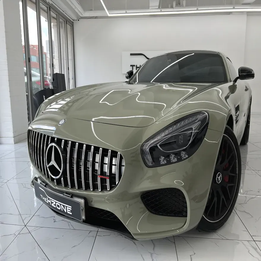 Mercedes-Benz AMG GTSのカーラッピング事例|カキグリーン高光沢 施工写真 2-3