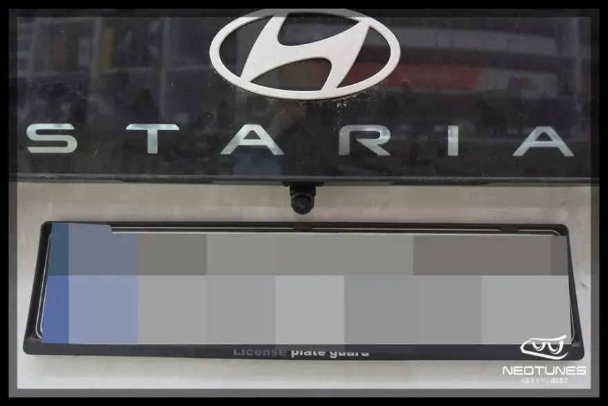 Hyundai StariaのAndroid Auto・CarPlay取付事例 施工写真 3-2