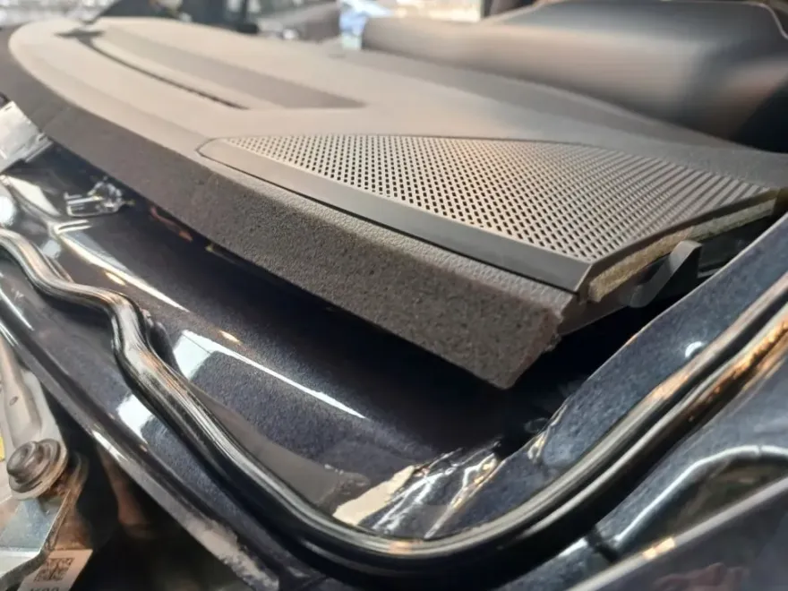 Kia Carnival KA4のカーフィルム施工事例|費用目安・仕上がり 施工写真 2-2