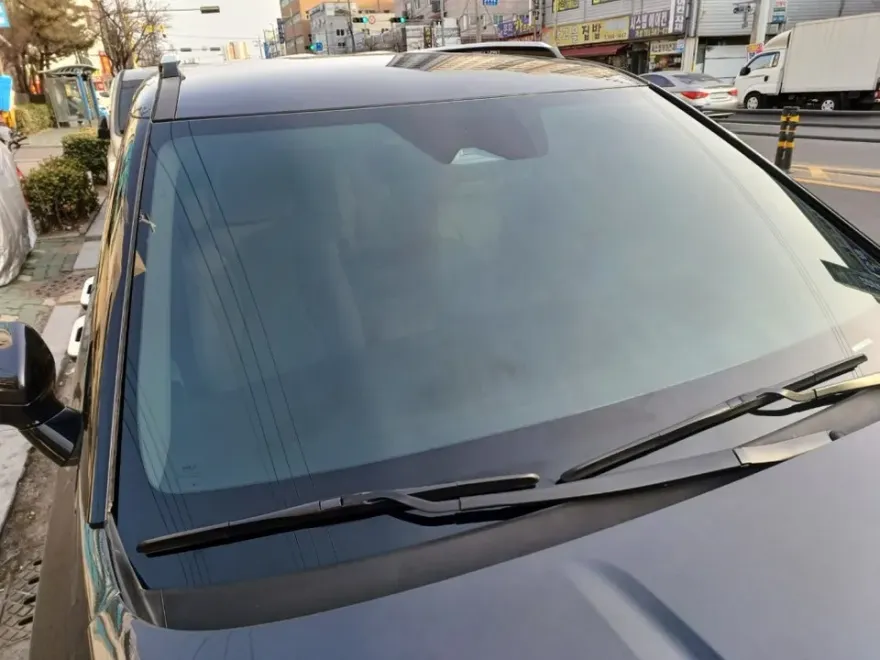 Kia Carnival KA4のカーフィルム施工事例|費用目安・仕上がり 施工写真 2-3