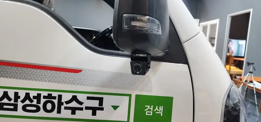 Kia Bongo 3 dash cam - Kia Bongo 3 Dash Cam Installation Review photo 4