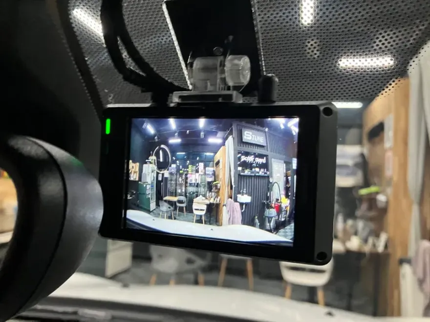 MINI Clubmanのドラレコ取付事例|費用目安・仕上がり 施工写真 3-1