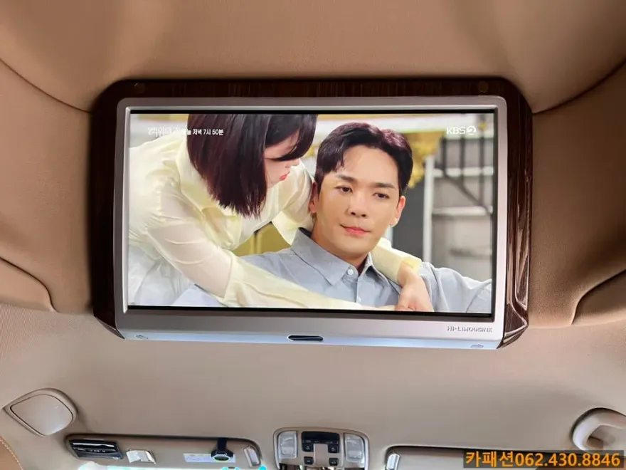 Kia Carnival KA4のドライブレコーダー取付事例 施工写真 2-2