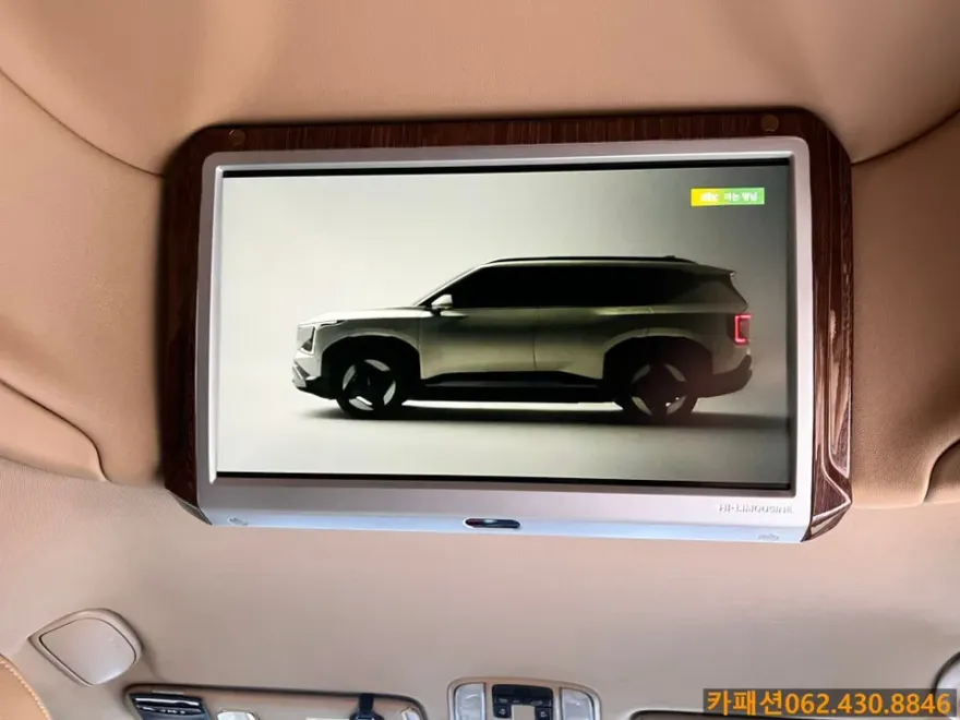 Kia Carnival KA4のドライブレコーダー取付事例 施工写真 4-2