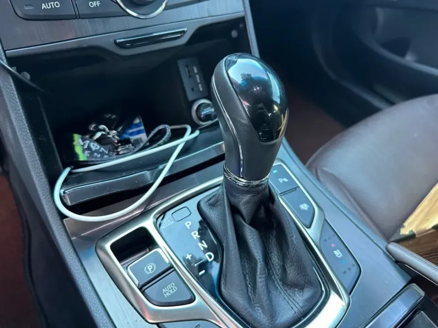 Hyundai Grandeur HG New Car Package Review photo 2