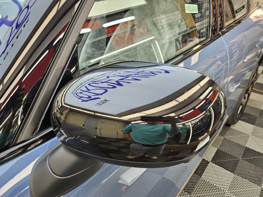 MINI Countrymanのカーラッピング事例｜費用目安・仕上がり 施工写真 3-1