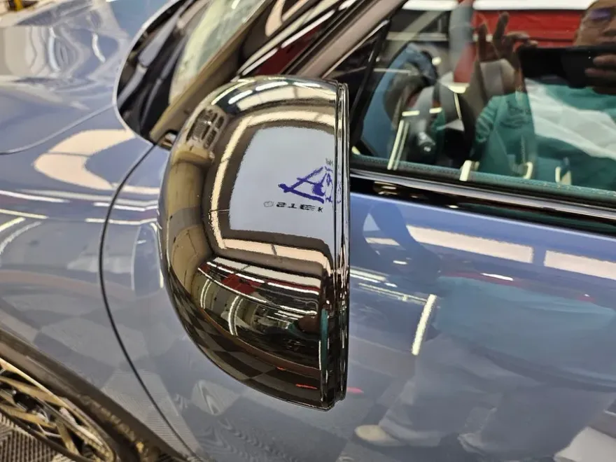 MINI Countrymanのカーラッピング事例｜費用目安・仕上がり 施工写真 4-1