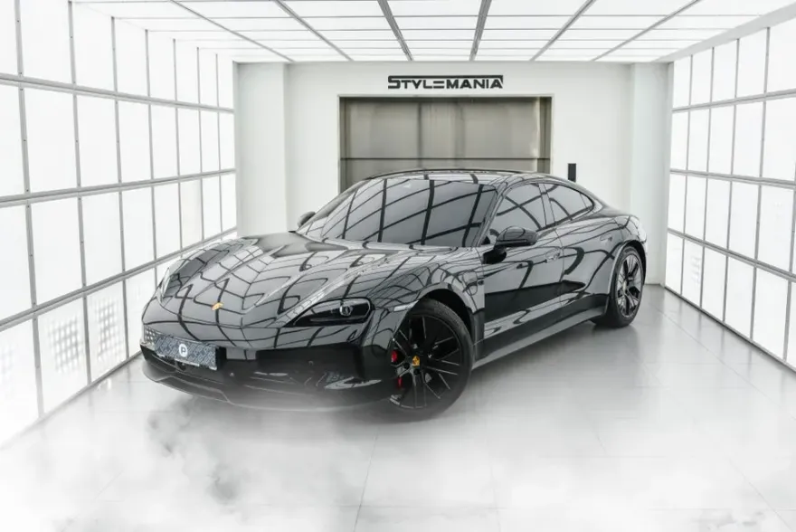Porsche Taycan PPF施工事例|費用目安と仕上がり 施工写真 3-1