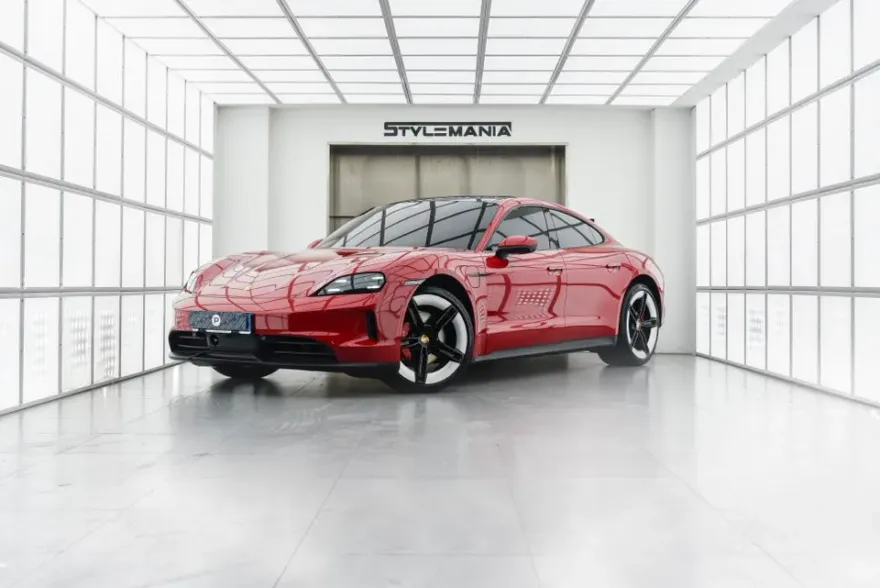 Porsche Taycan PPF施工事例|費用目安と仕上がり 施工写真 4-2