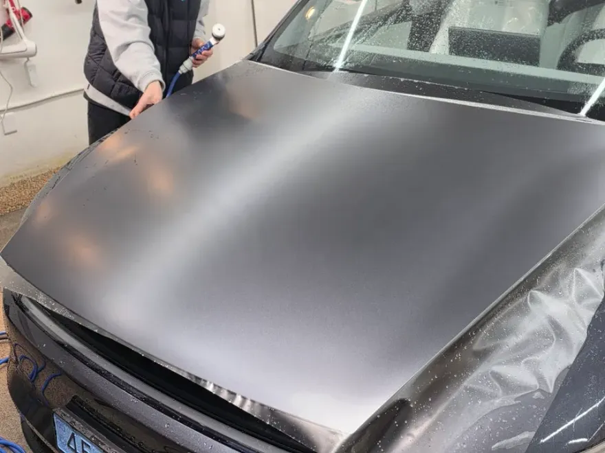 Tesla Model Y PPF施工事例｜無光フィルムで個性を演出 施工写真 2-2