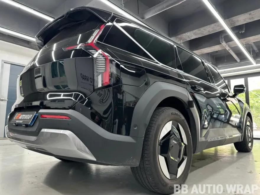 Kia EV9 vinyl wrap - Kia EV9 Vinyl Wrap Review: Cost & Before/After Results photo 4