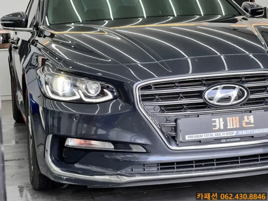 Hyundai Grandeur IGのカーフィルム施工事例 施工写真 2-2