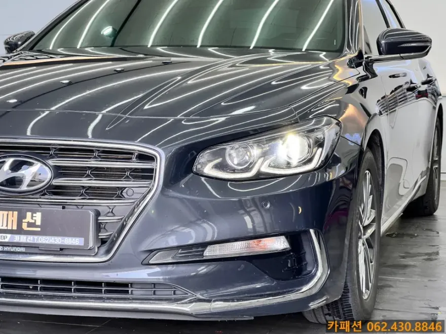 Hyundai Grandeur IGのカーフィルム施工事例 施工写真 4-2