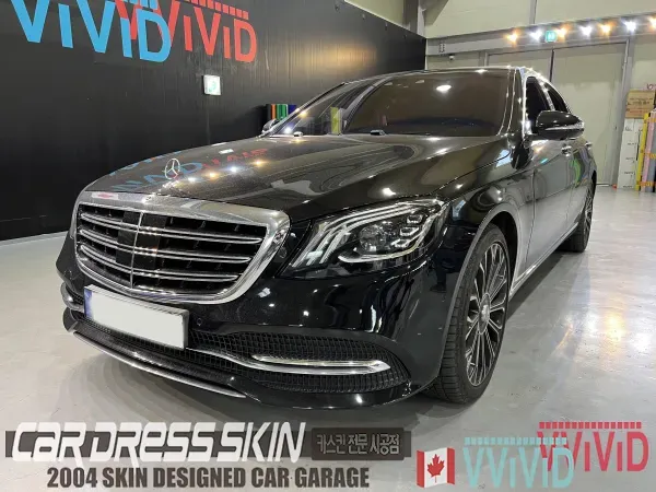 Mercedes-Benz S-Class W222のカーラッピング事例|光沢ホワイト 施工写真 2-3