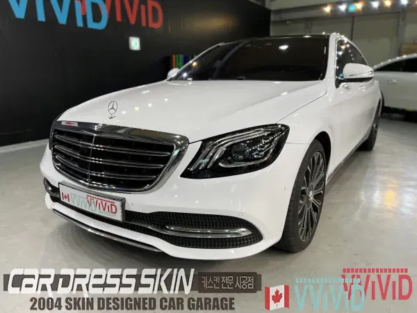 Mercedes-Benz S-Class W222のカーラッピング事例|光沢ホワイト 施工写真 3-3