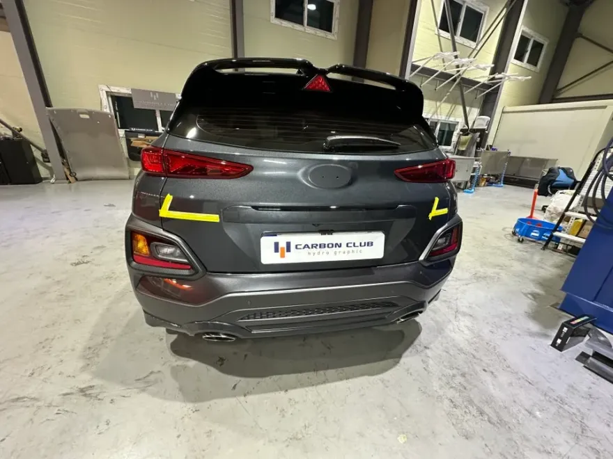 Hyundai Konaのカーラッピング事例|費用目安・仕上がり 施工写真 1-3