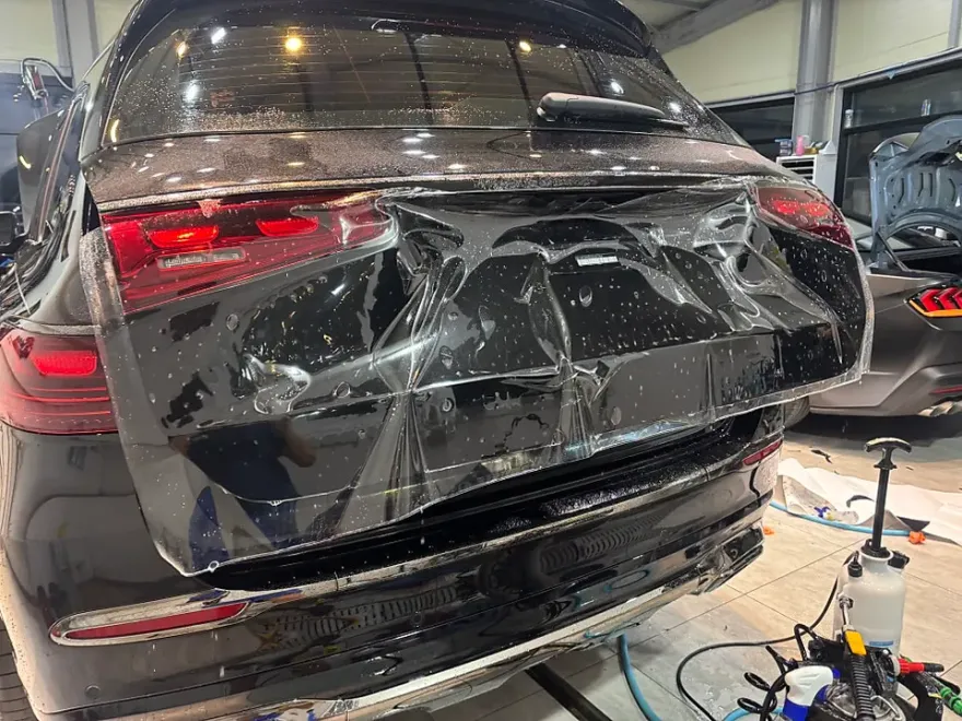 Mercedes-Benz MaybachのPPF施工事例 施工写真 1-2