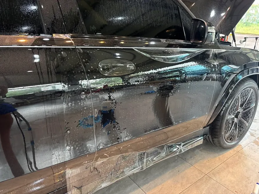Mercedes-Benz MaybachのPPF施工事例 施工写真 1-3