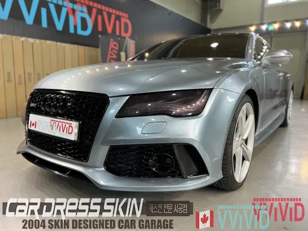 Audi RS7のカーラッピング事例|高光沢フィルムとクロームデリート 施工写真 3-3
