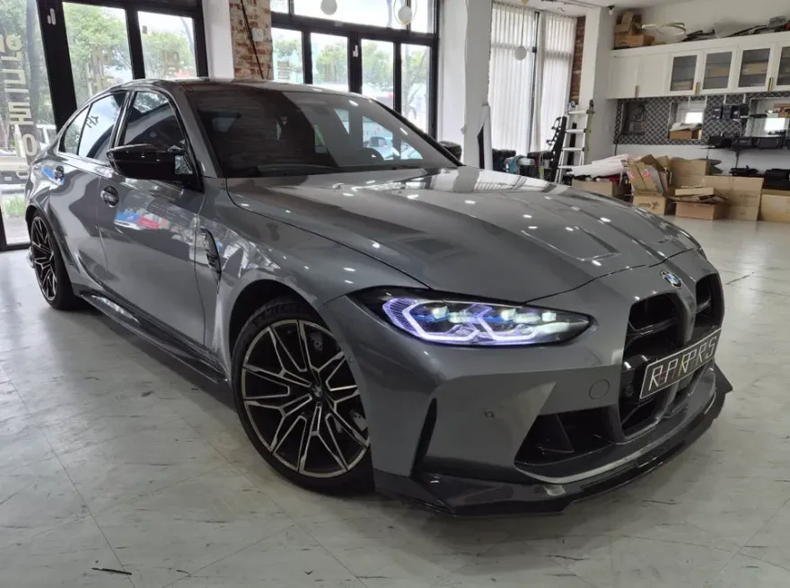 BMW G80 lighting upgrade - BMW G80 Lighting Upgrade Review: Custom Colors photo 4