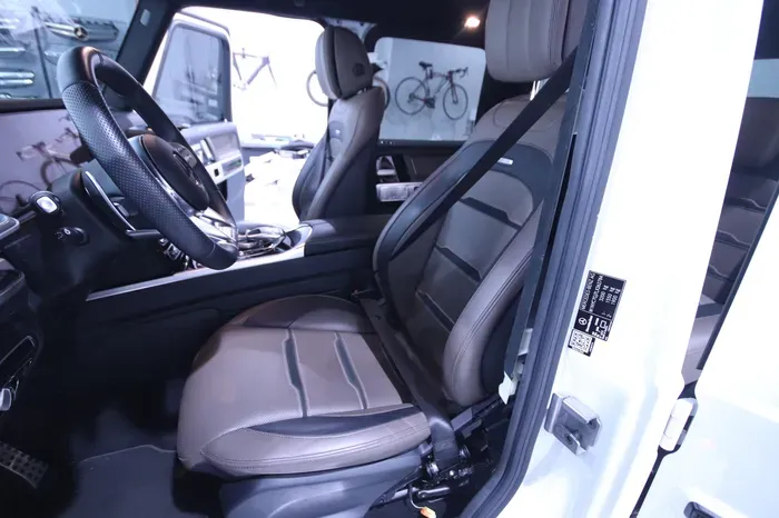 Mercedes-Benz G-Wagon interior customization - Mercedes-Benz G-Wagon Interior Customization Review — Cost photo 3