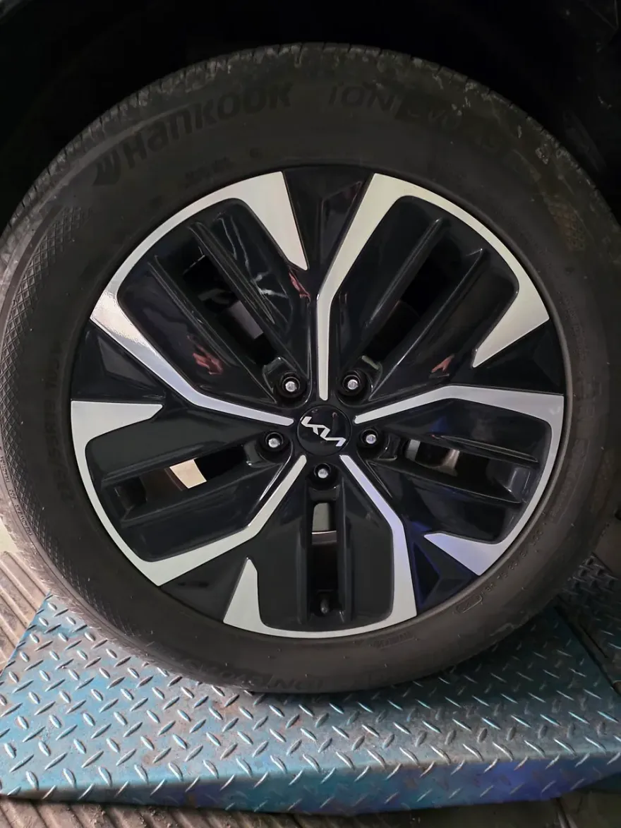 Kia EV6 wheel repair - Kia EV6 Wheel Repair & Painting Review photo 4