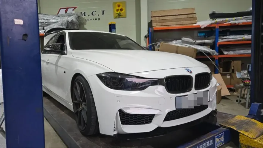 BMW 3 Series F30 body kit - BMW 3 Series F30 Body Kit Installation Review photo 3