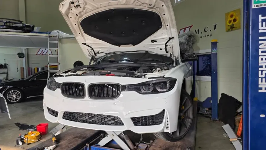 BMW 3 Series F30 body kit - BMW 3 Series F30 Body Kit Installation Review photo 5