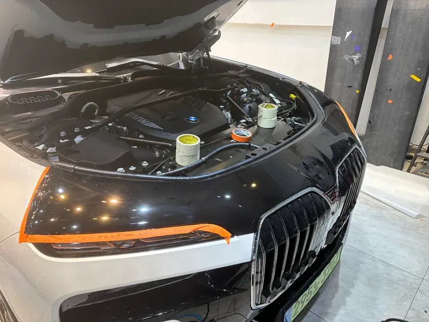 BMW 7 SeriesのPPF施工事例 施工写真 4-2
