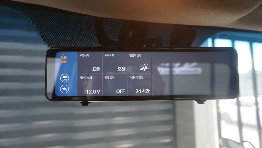 Hyundai Porter 2のドライブレコーダー取付事例 施工写真 3-2