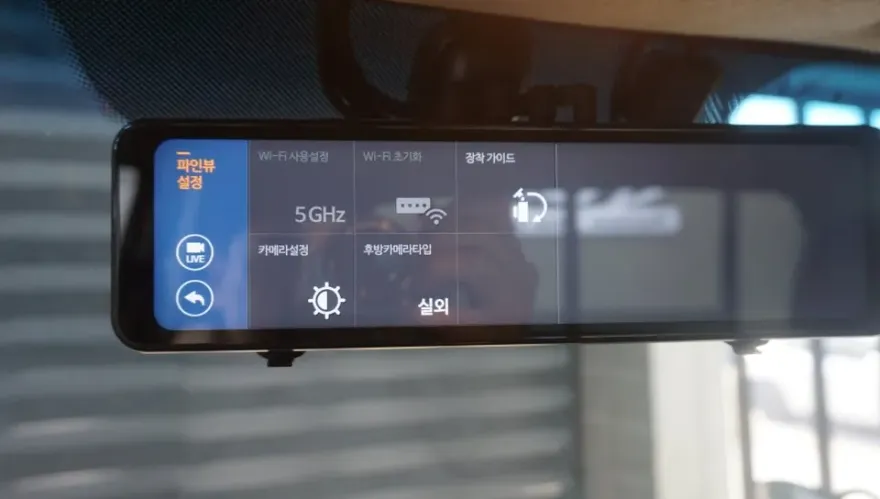 Hyundai Porter 2のドライブレコーダー取付事例 施工写真 4-2