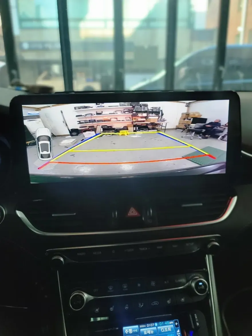 Hyundai Grandeur IGのAndroid Auto・CarPlay取付事例 施工写真 2-2