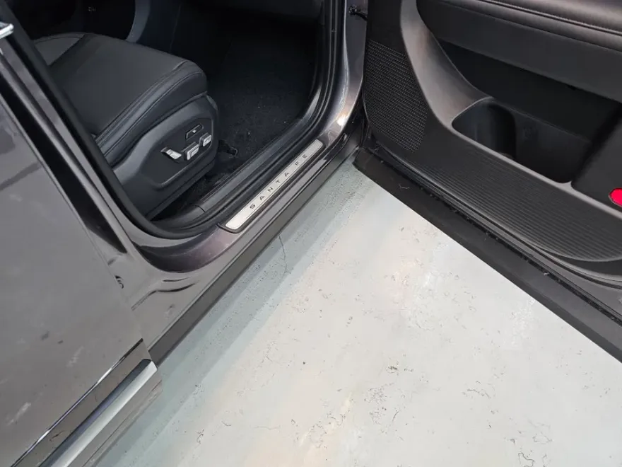 Hyundai Santa Fe body kit - Hyundai Santa Fe Body Kit Installation Review photo 5