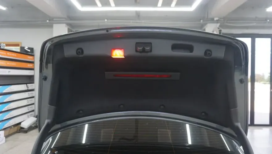 Mercedes-Benz E-Class W213 oem options - Mercedes-Benz E-Class W213 Power Trunk Retrofit Review photo 4