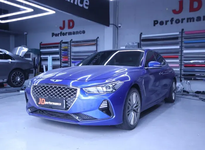Genesis G70のカーラッピング事例|費用目安・仕上がり 施工写真 2-1