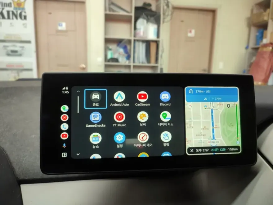BMW i3のAndroid Auto・CarPlay取付事例 施工写真 3-2