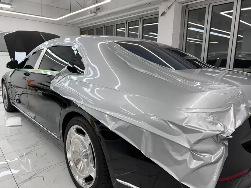 Mercedes-Benz Maybachのカーラッピング事例|費用目安・仕上がり 施工写真 3-1