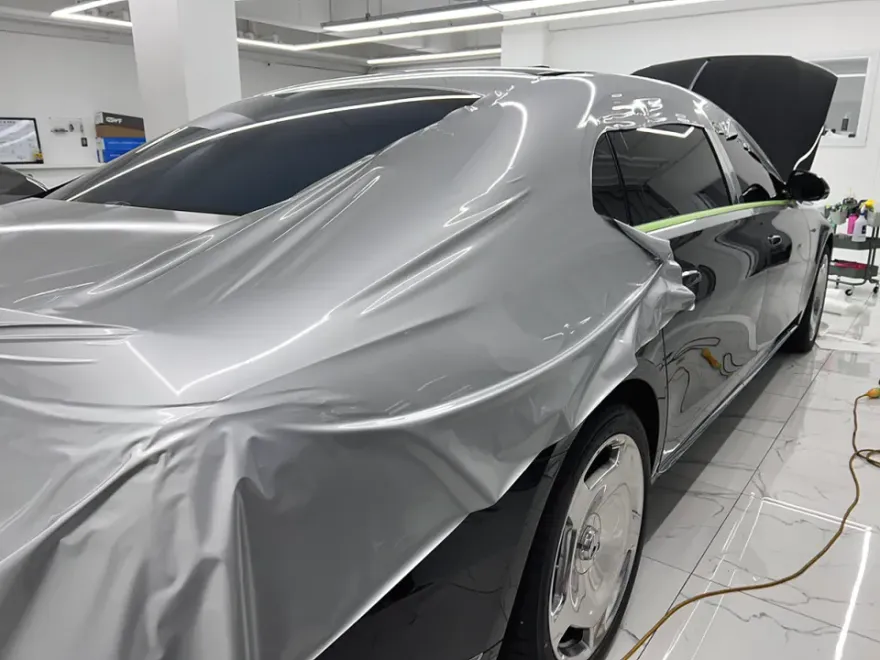 Mercedes-Benz Maybachのカーラッピング事例|費用目安・仕上がり 施工写真 4-1