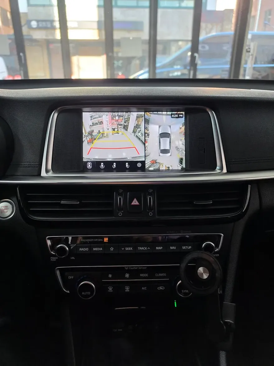 Kia K5のAndroid Auto・CarPlay取付事例 施工写真 2-1