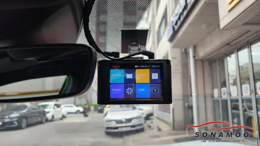 Volkswagen ID.4 dash cam - Volkswagen ID.4 Dash Cam Installation Review photo 3