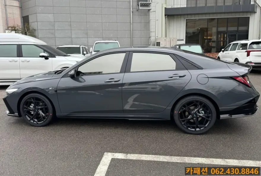 Hyundai Elantra CN7のカーフィルム施工事例｜費用目安・仕上がり 施工写真 2-1