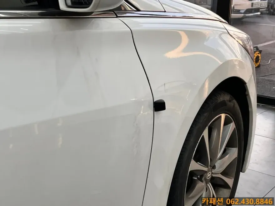 Hyundai Grandeur HGのドライブレコーダー取付事例 施工写真 2-2
