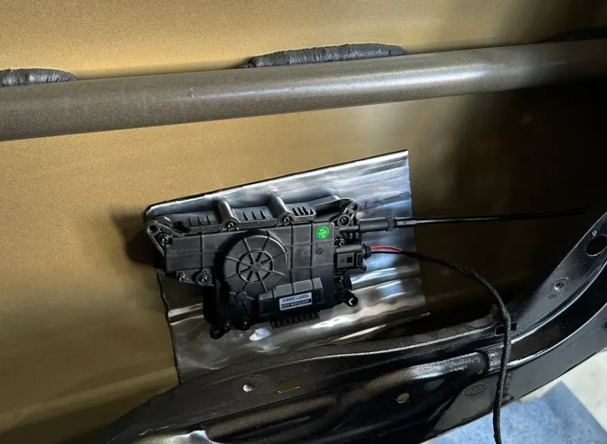 Kia Carnival KA4 oem options - Kia Carnival KA4 Oem Options Installation Review — Cost photo 6