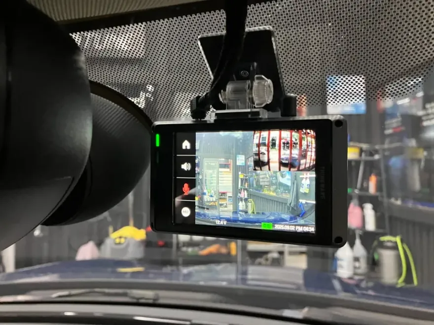 MINI Clubmanのドラレコ取付事例|費用目安・仕上がり 施工写真 3-2