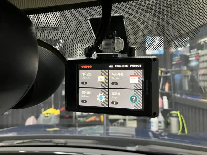 MINI Clubmanのドラレコ取付事例|費用目安・仕上がり 施工写真 1-3