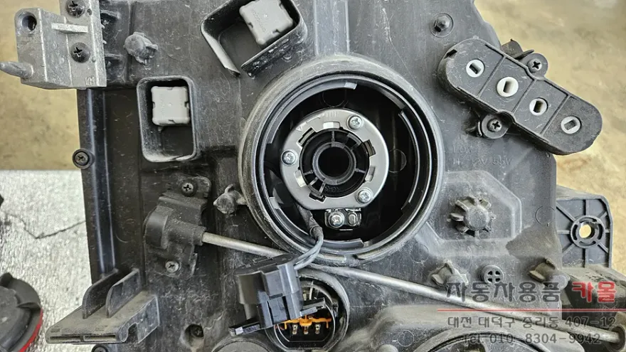 Hyundai Porter 2 lighting upgrade - Hyundai Porter 2 LED Lighting Upgrade Review photo 4