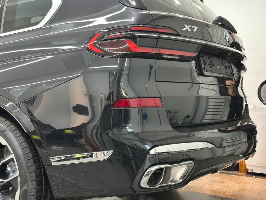 BMW X7のガラスコーティング事例｜費用目安・仕上がり 施工写真 2-2