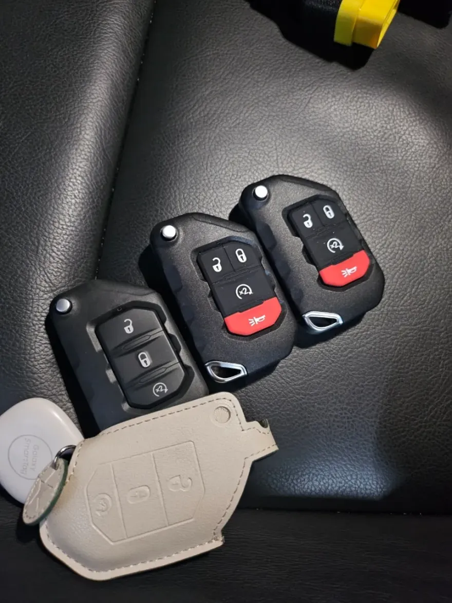 Jeep Cherokee oem options - Jeep Cherokee OEM Options Review: Factory Upgrade Cost photo 3